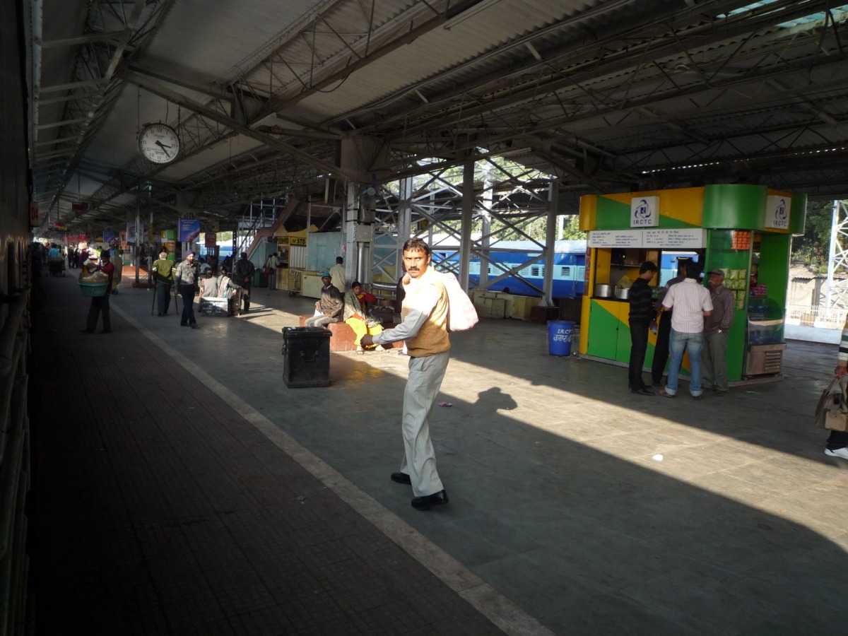 Train to Agra10